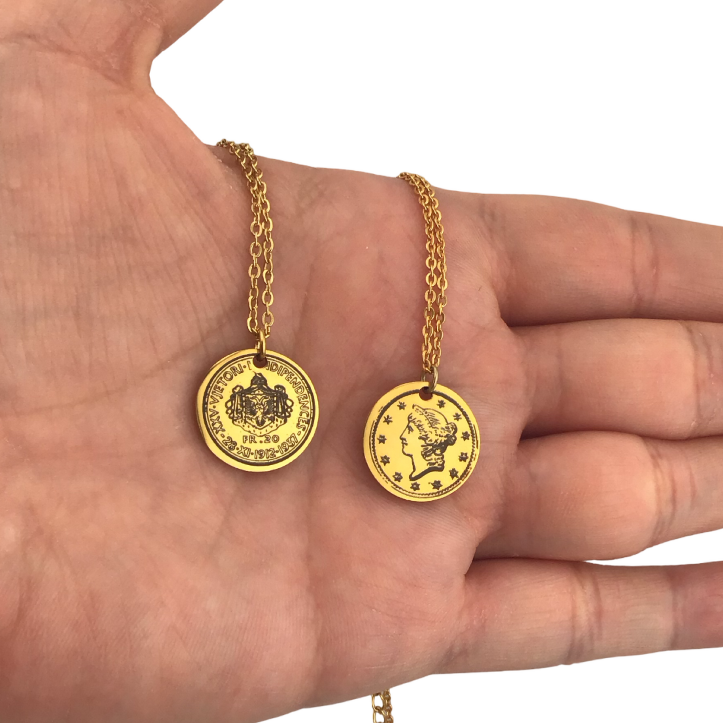 Collar delicado moneda