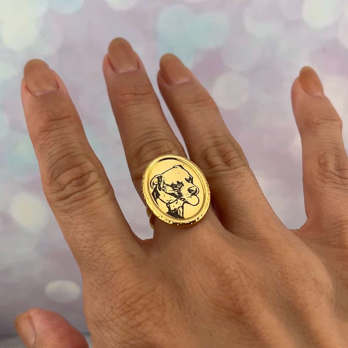Anillo ovalado foto