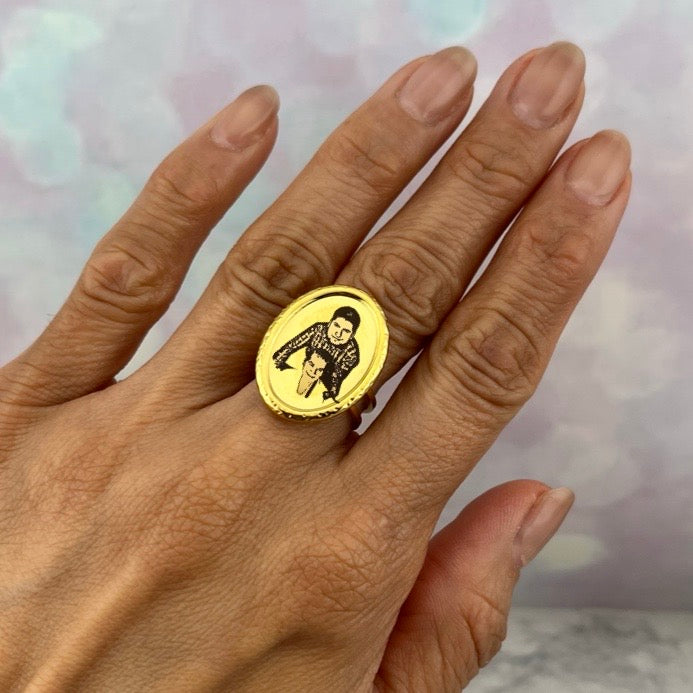 Anillo ovalado foto