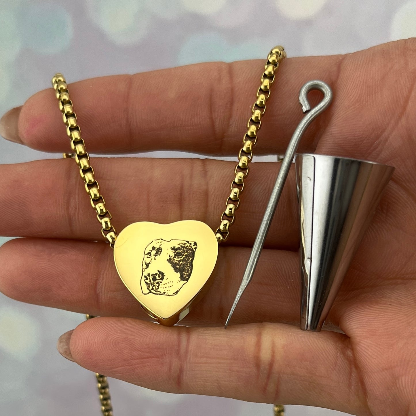 Collar de urna de corazón