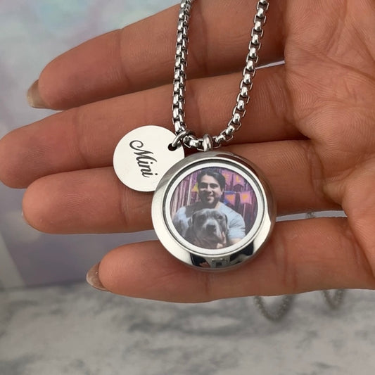 Collar de ventana con fotos