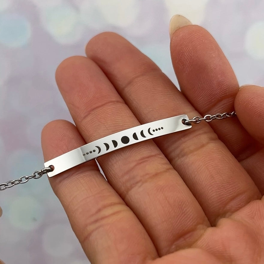 Pulsera delicada de acero inoxidable de barra con ciclo lunar