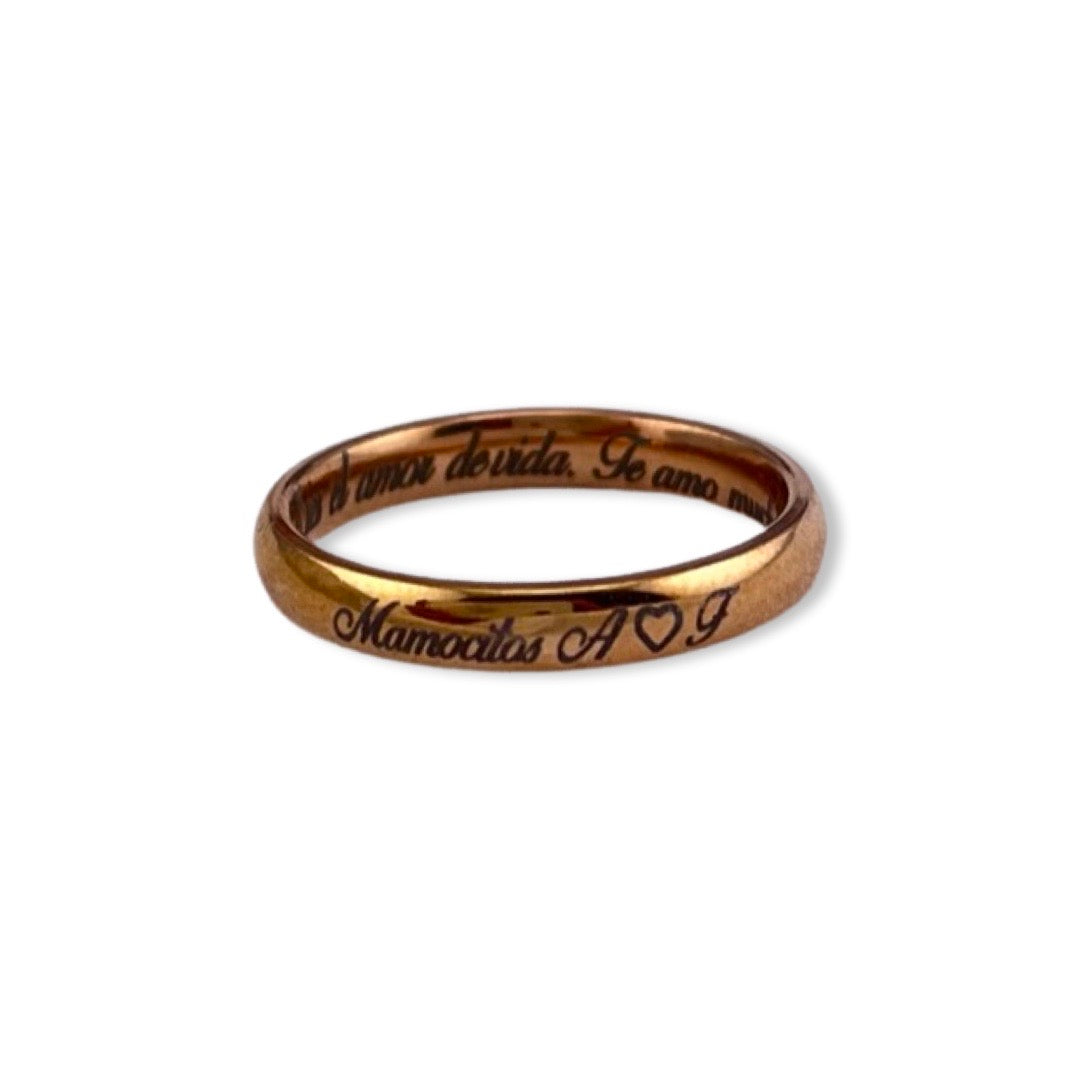 Anillo súper delgado con grabado