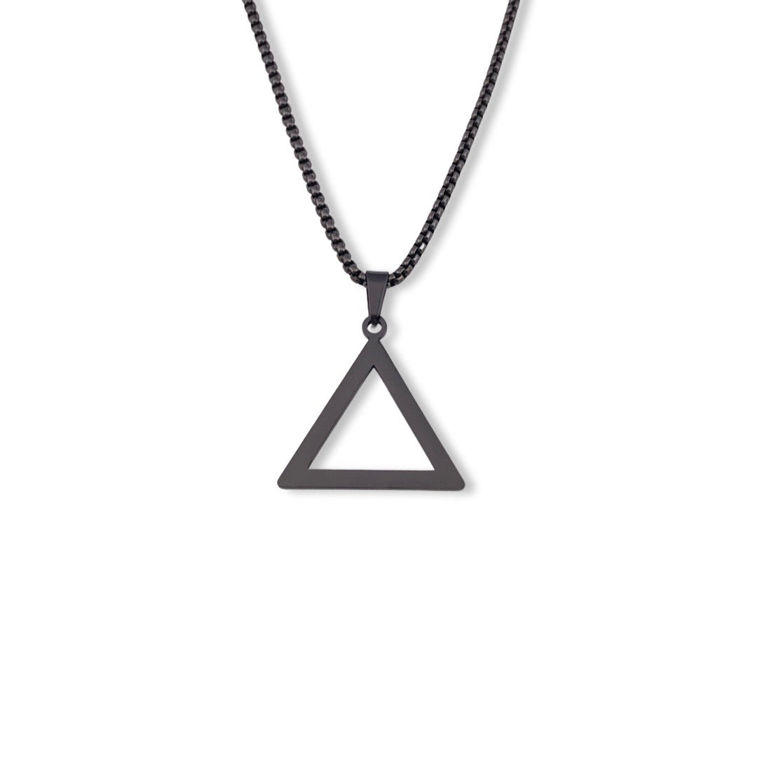 Collar de hombre con dije de triángulo