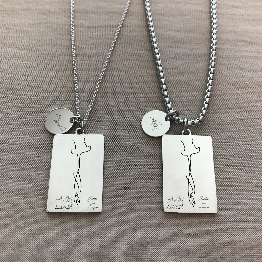 Collares de parejas con nombre, iniciales y fecha