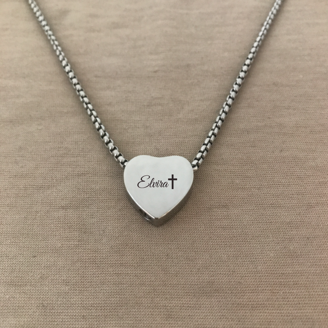 Collar de urna de corazón