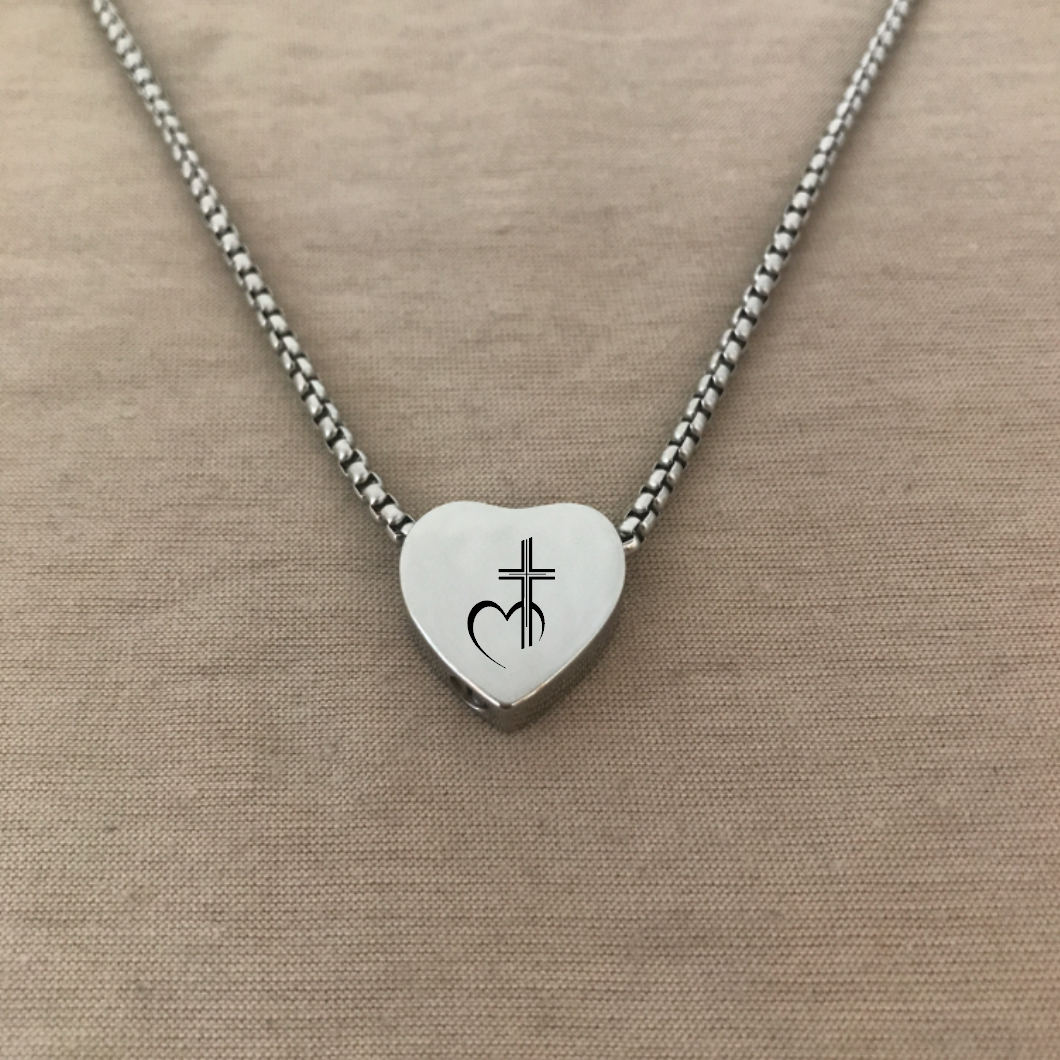 Collar de urna de corazón