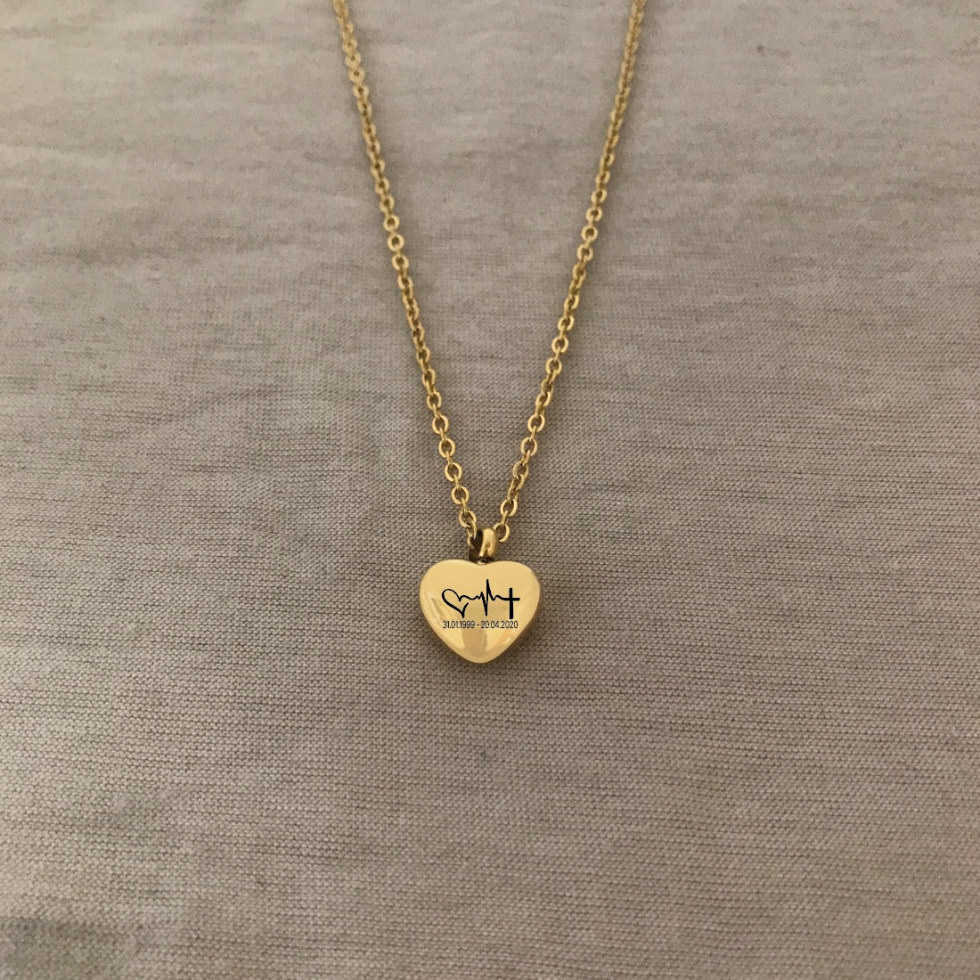 Collar de urna de corazón mini