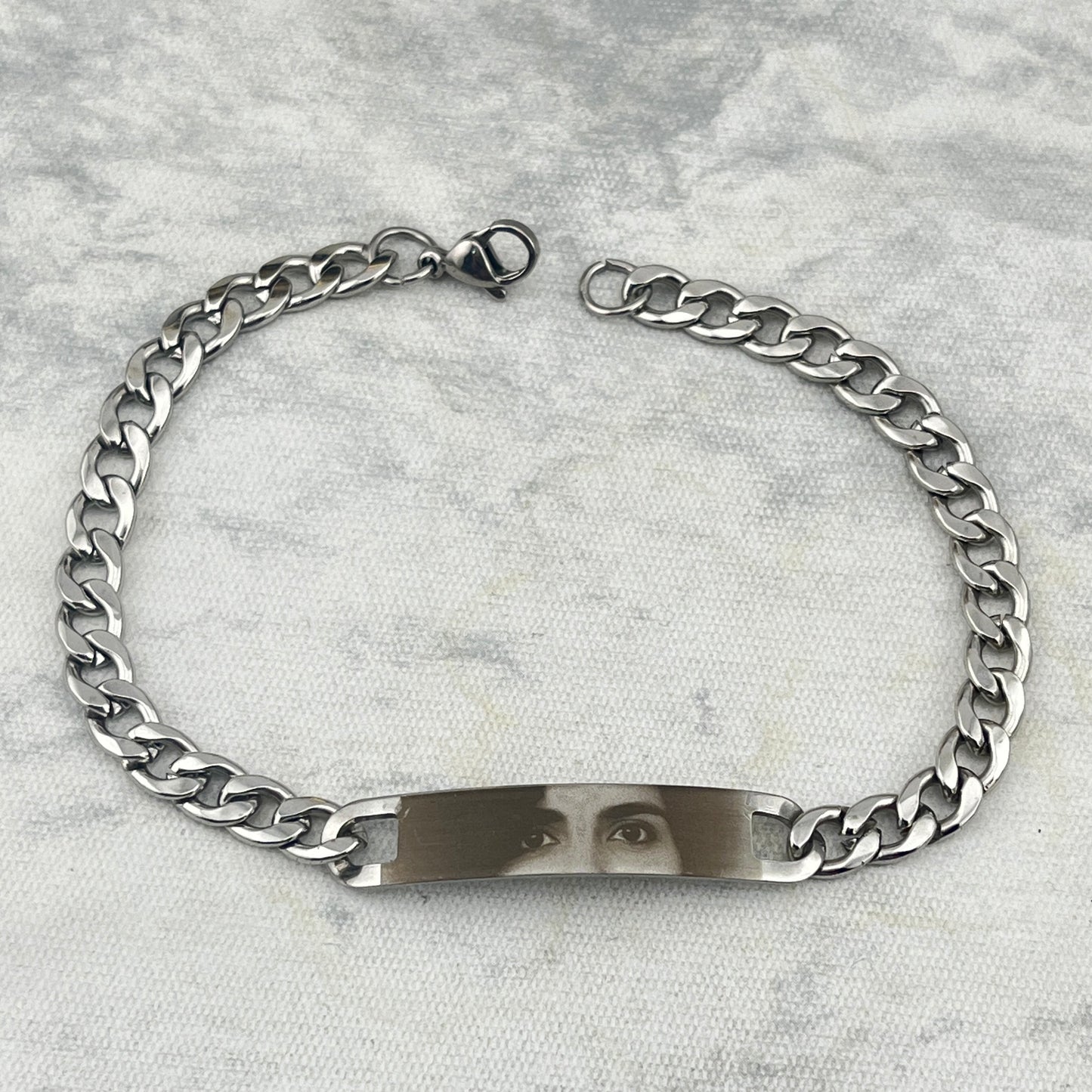 Pulsera esencial foto y fecha
