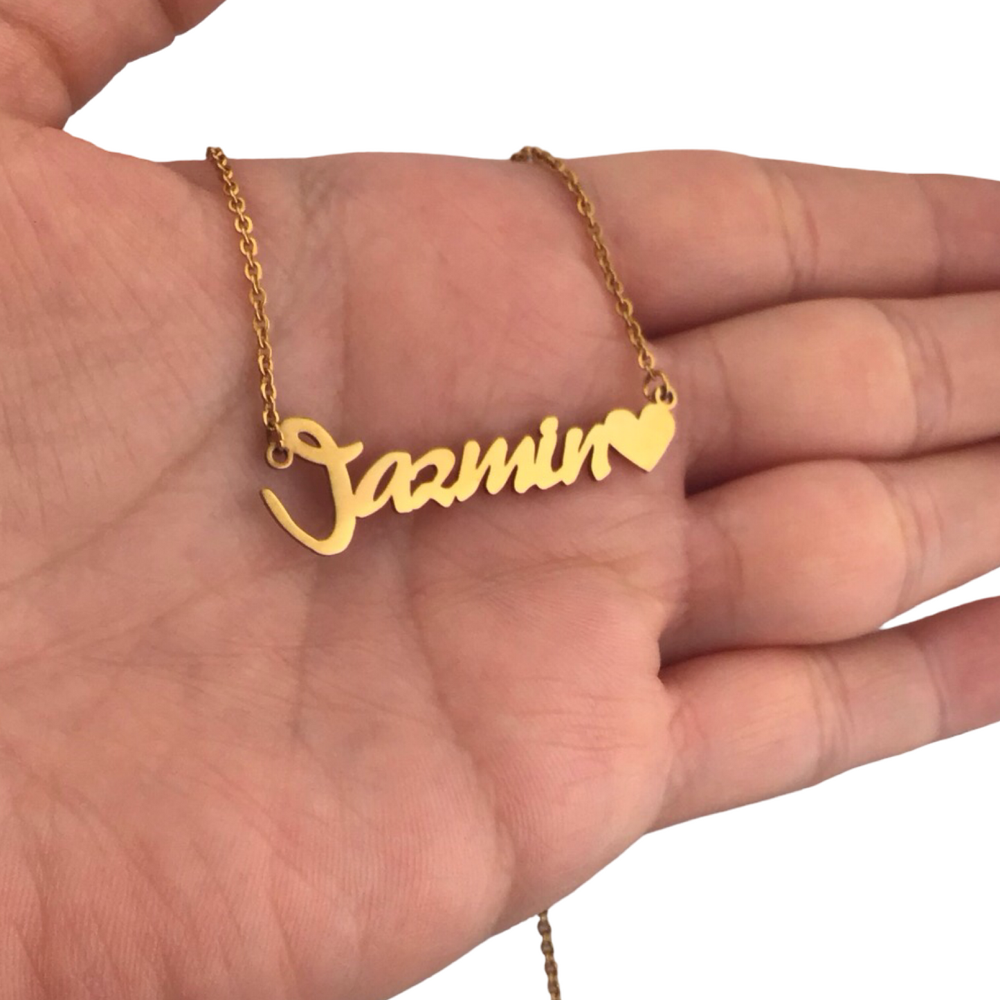 Collar delicado con nombre