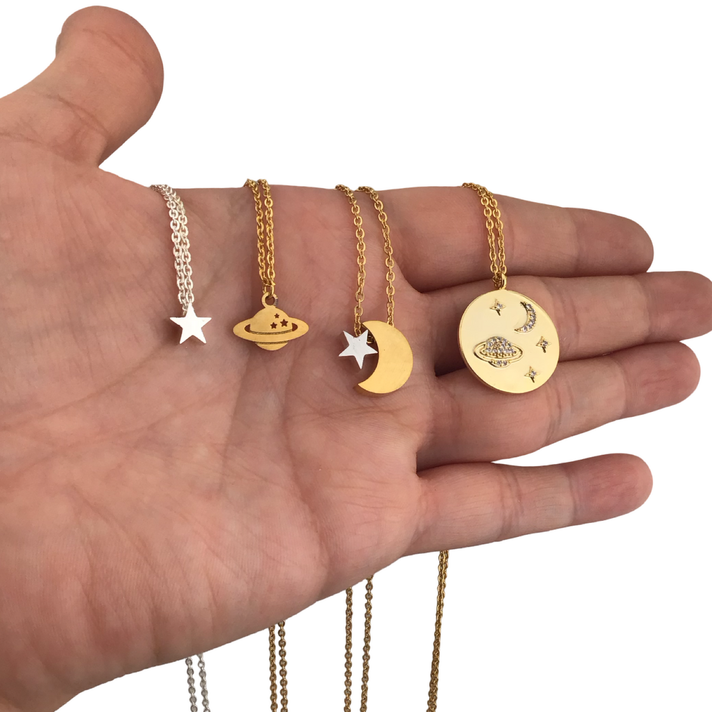 Collares delicados de Luna y estrellas
