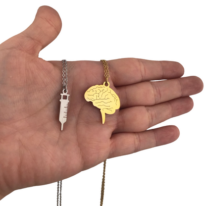 Collares delicados de figuras