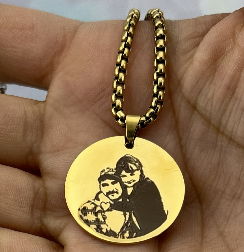 Collar redondo con foto