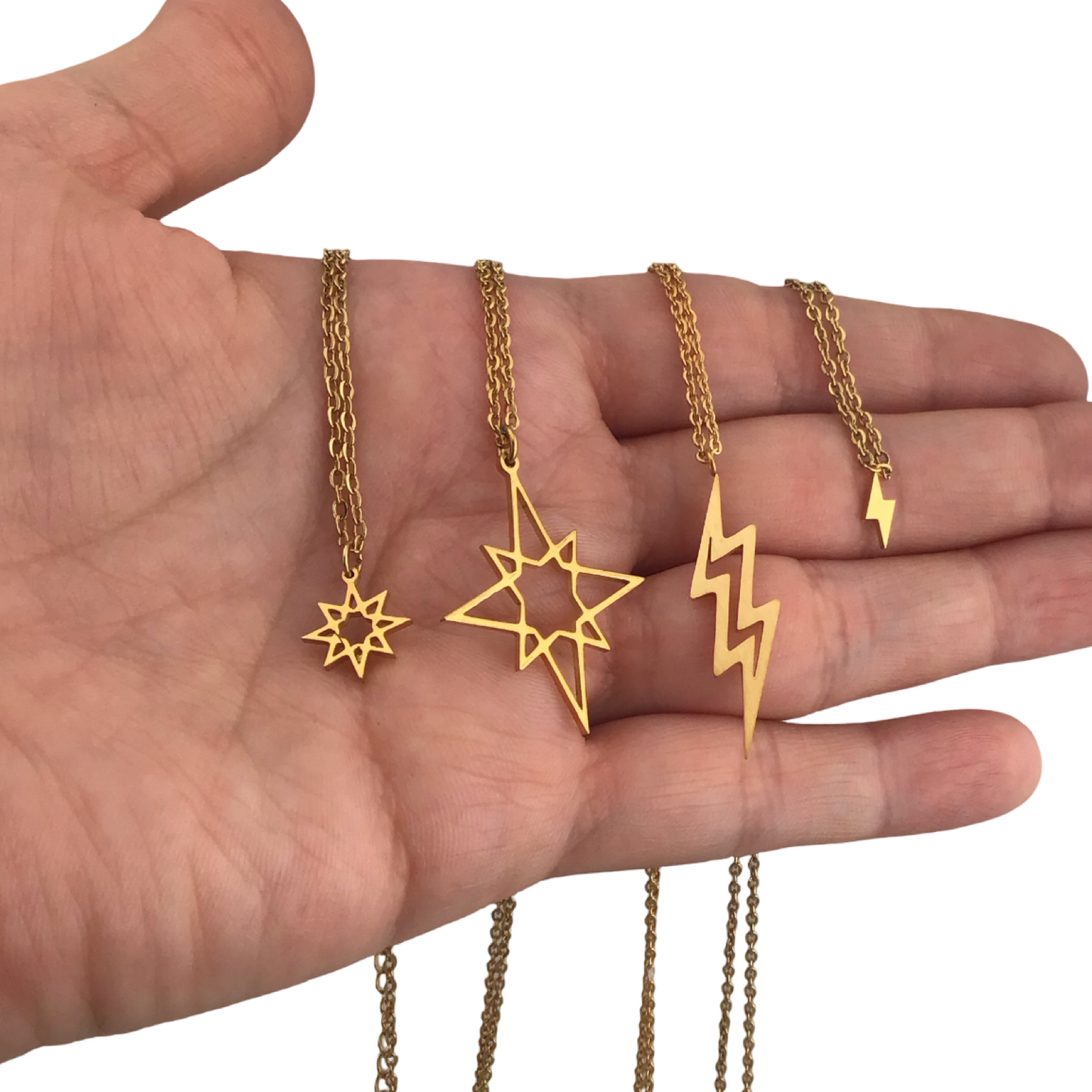 Collares delicados de Luna y estrellas