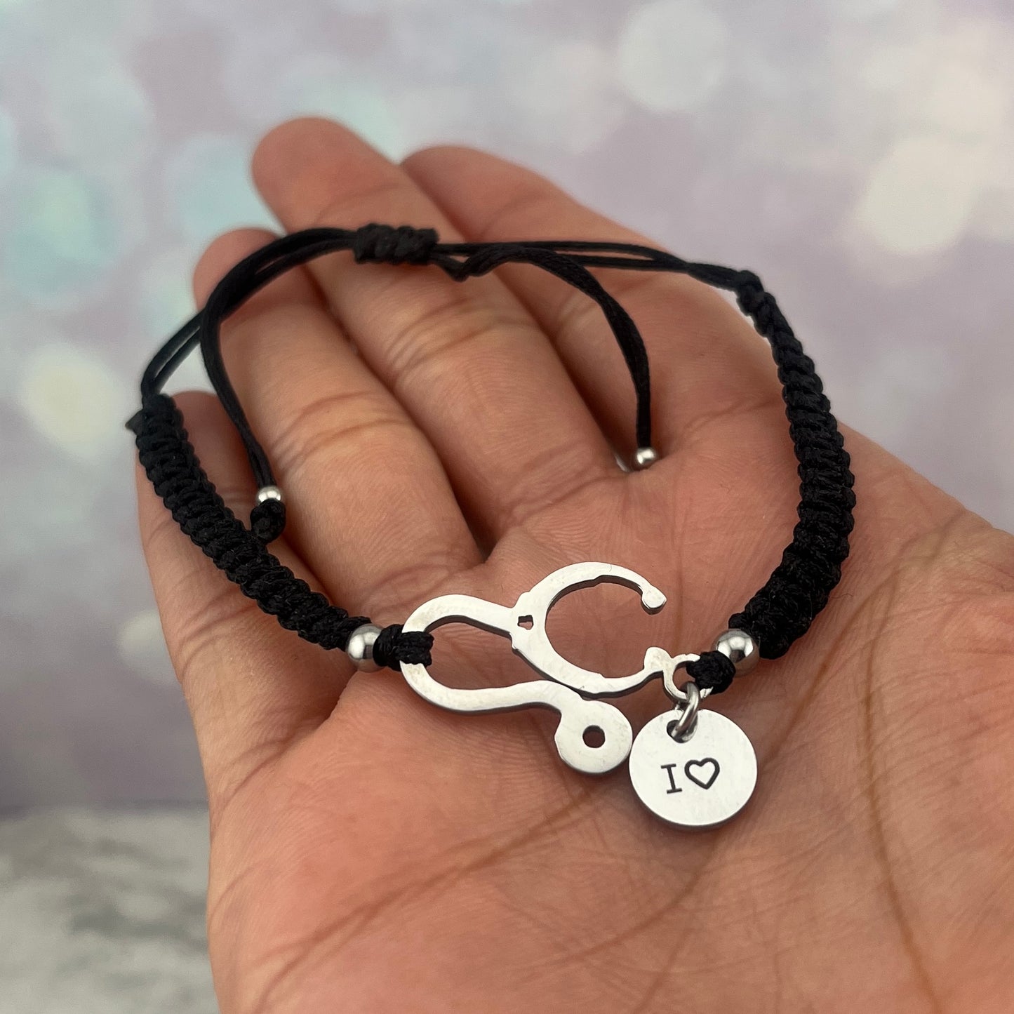 Pulsera estetoscopio con inicial