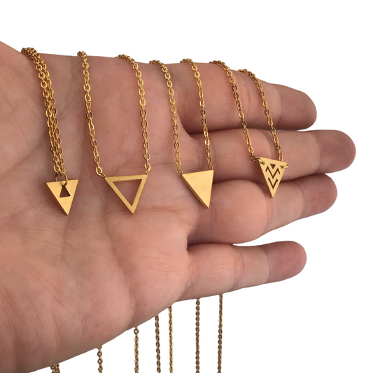 Collares delicados de triángulos