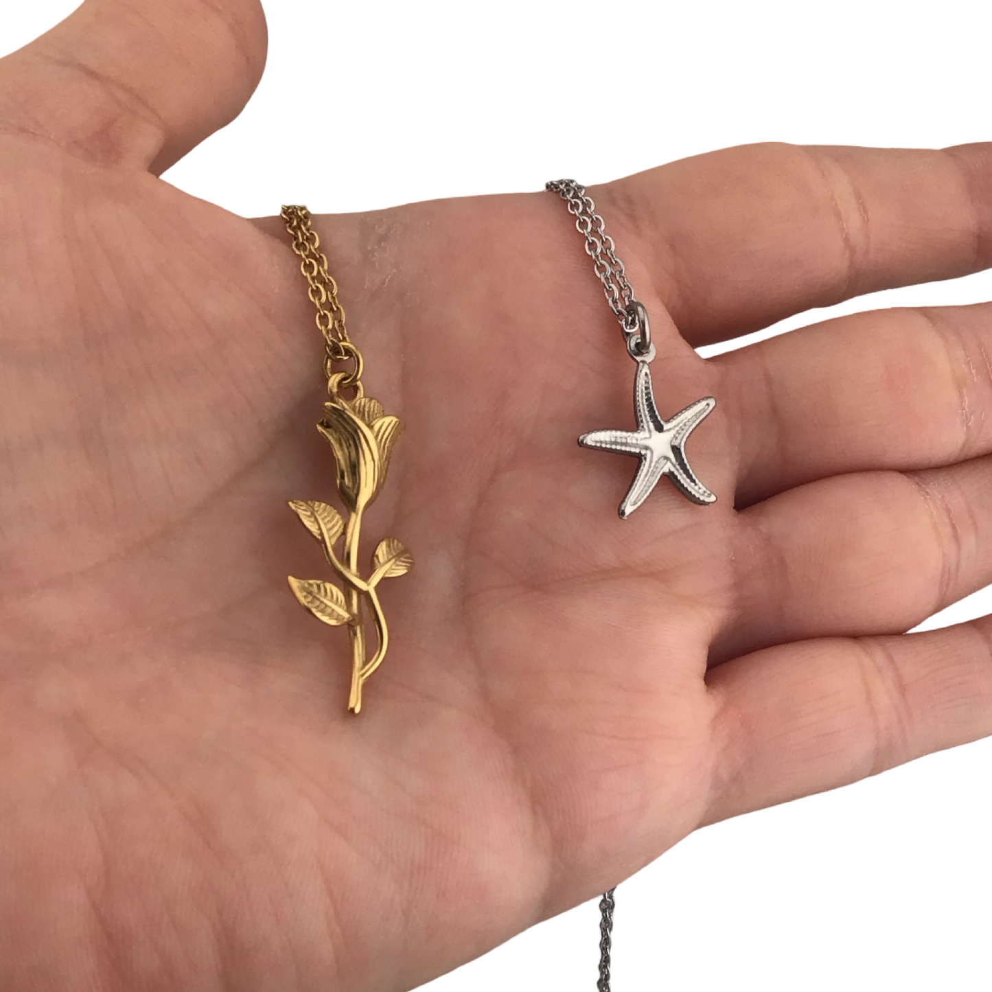 Collares delicados de figuras