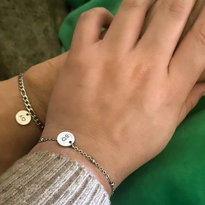 Pulseras de parejas con dije de círculo