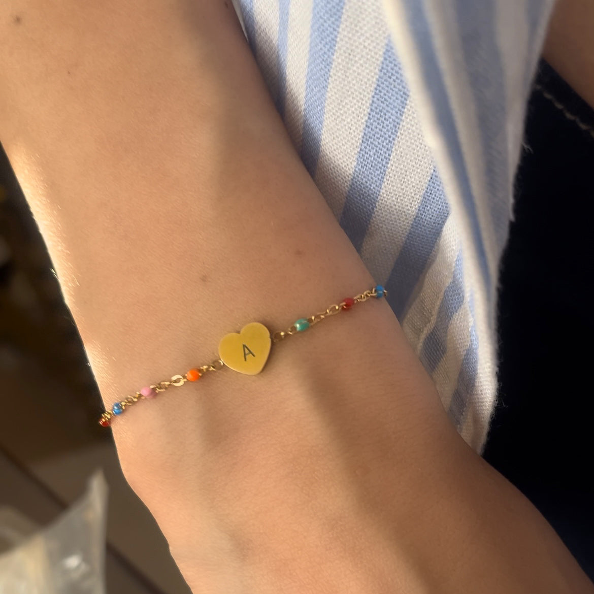 Pulsera multicolor corazón con inicial