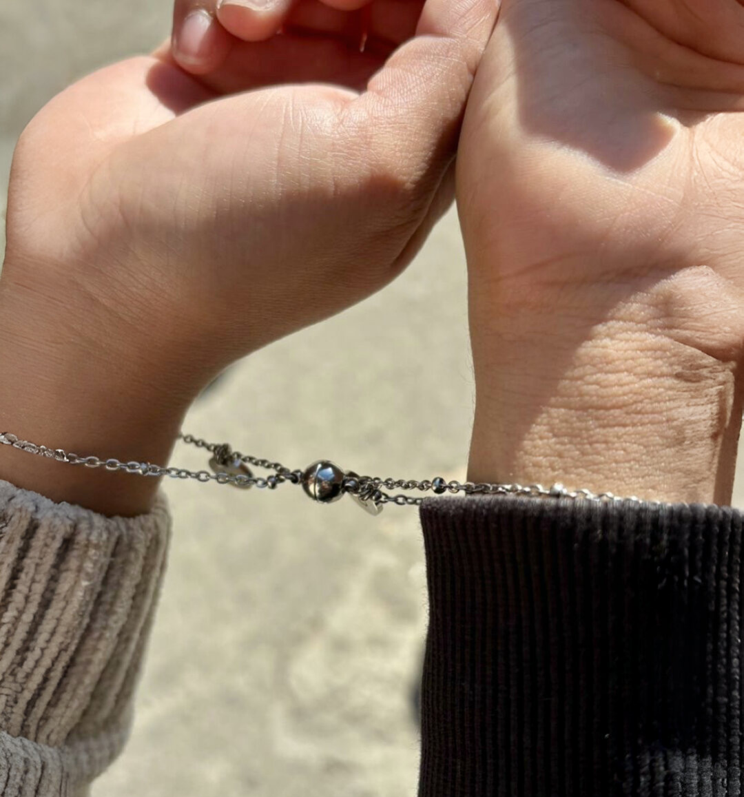 Pulseras de pareja de imán con dije de círculo