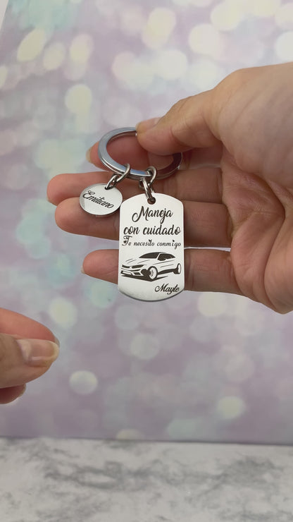 Llavero personalizado maneja con cuidado