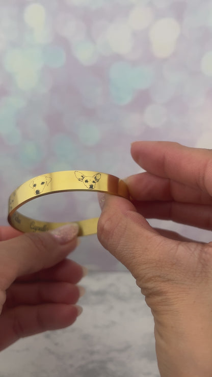 Brazalete rígido con peluditos