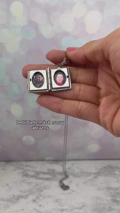 Collar relicario libro