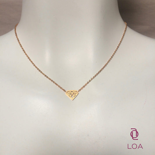 Collar delicado de acero inoxidable de diamante calado