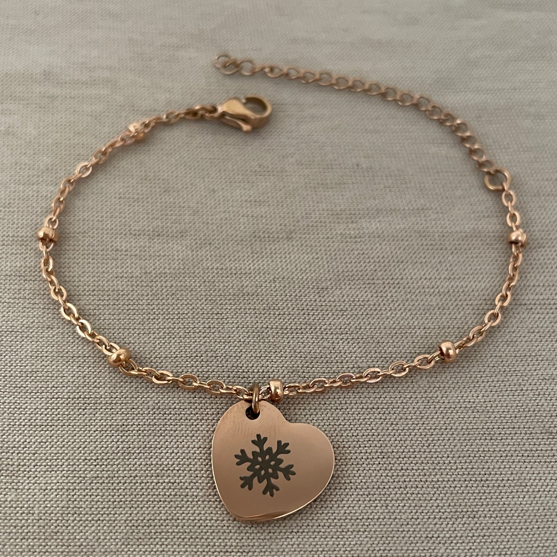 Pulsera de corazón copito de nieve – LOA online